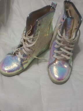 Deena & Ozzy Iridescent Holographic Lace-Up Boots - Multicolor